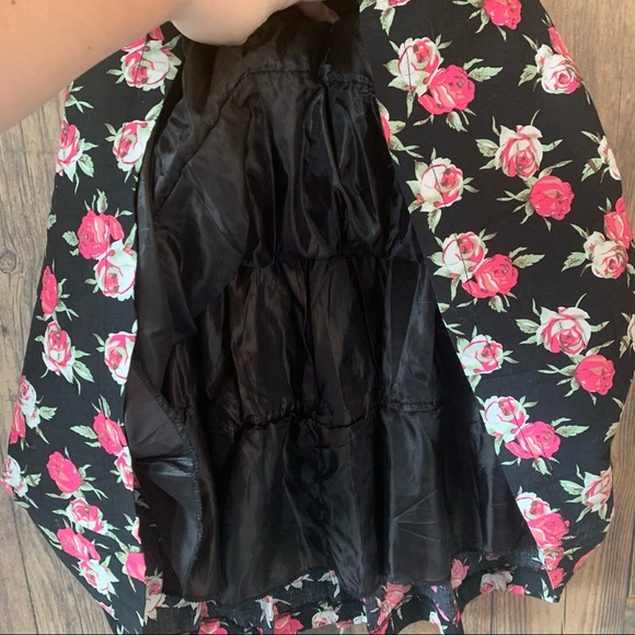 Women’s Medium Black Floral Mini Dress - Picture 10 of 13